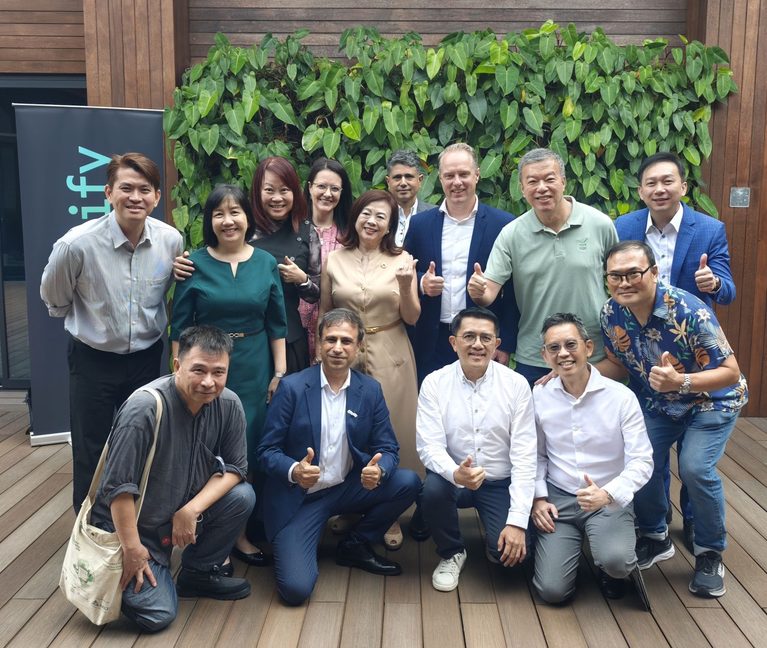 SGBC 16 Singapore Green Building Council Lighting the Way Towards Sustainability